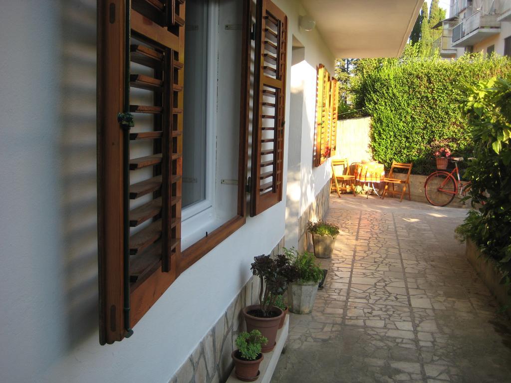 Apartment Bosiljak Jelsa (Hvar) Room photo