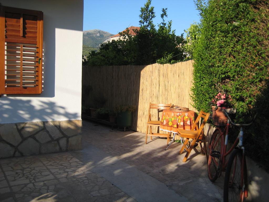 Apartment Bosiljak Jelsa (Hvar) Room photo